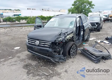 2021 Volkswagen Tiguan 2.0T Se/2.0T Se R-Line Black/2.0T Sel из США, поврежденный, VIN 3VV3B7AX8MM056235